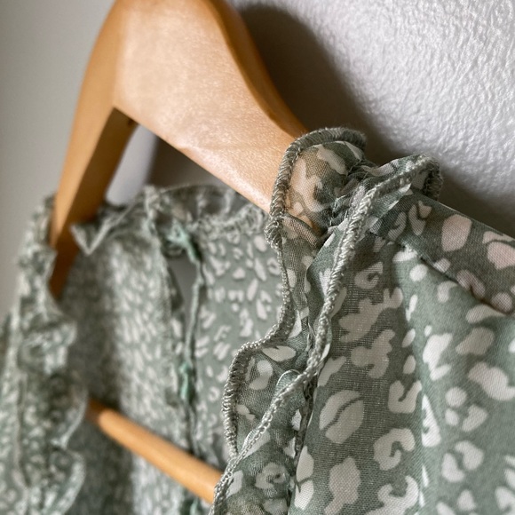 Billow Sleeve Boho Ruffle Dress - Picture 9 of 10